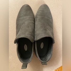 Very nice Dr. Scholls short boots